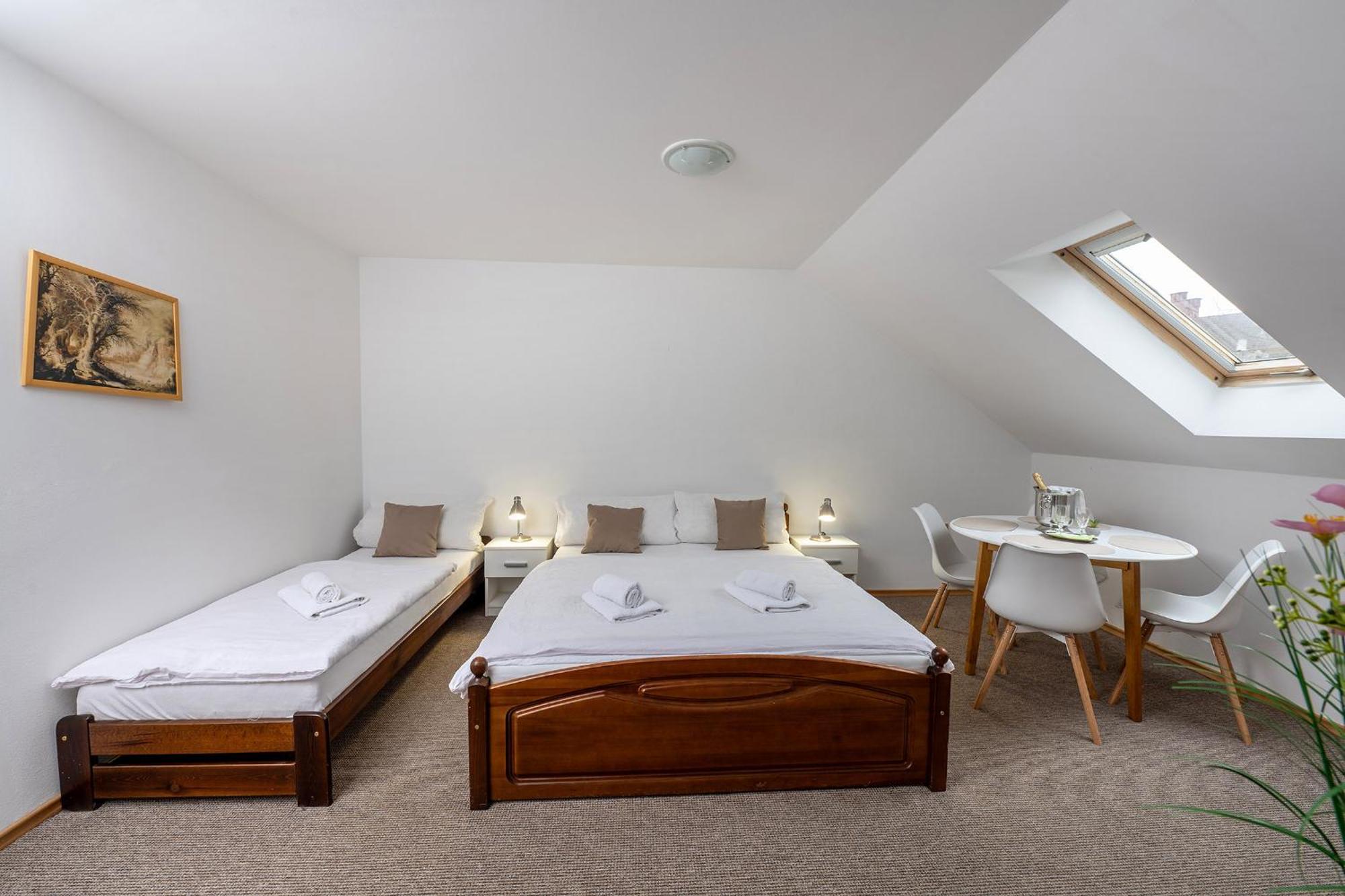 Rodinny Hotel Myslivna Třeboň Εξωτερικό φωτογραφία
