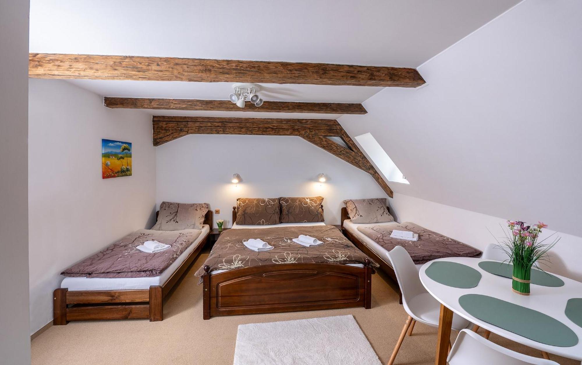 Rodinny Hotel Myslivna Třeboň Εξωτερικό φωτογραφία