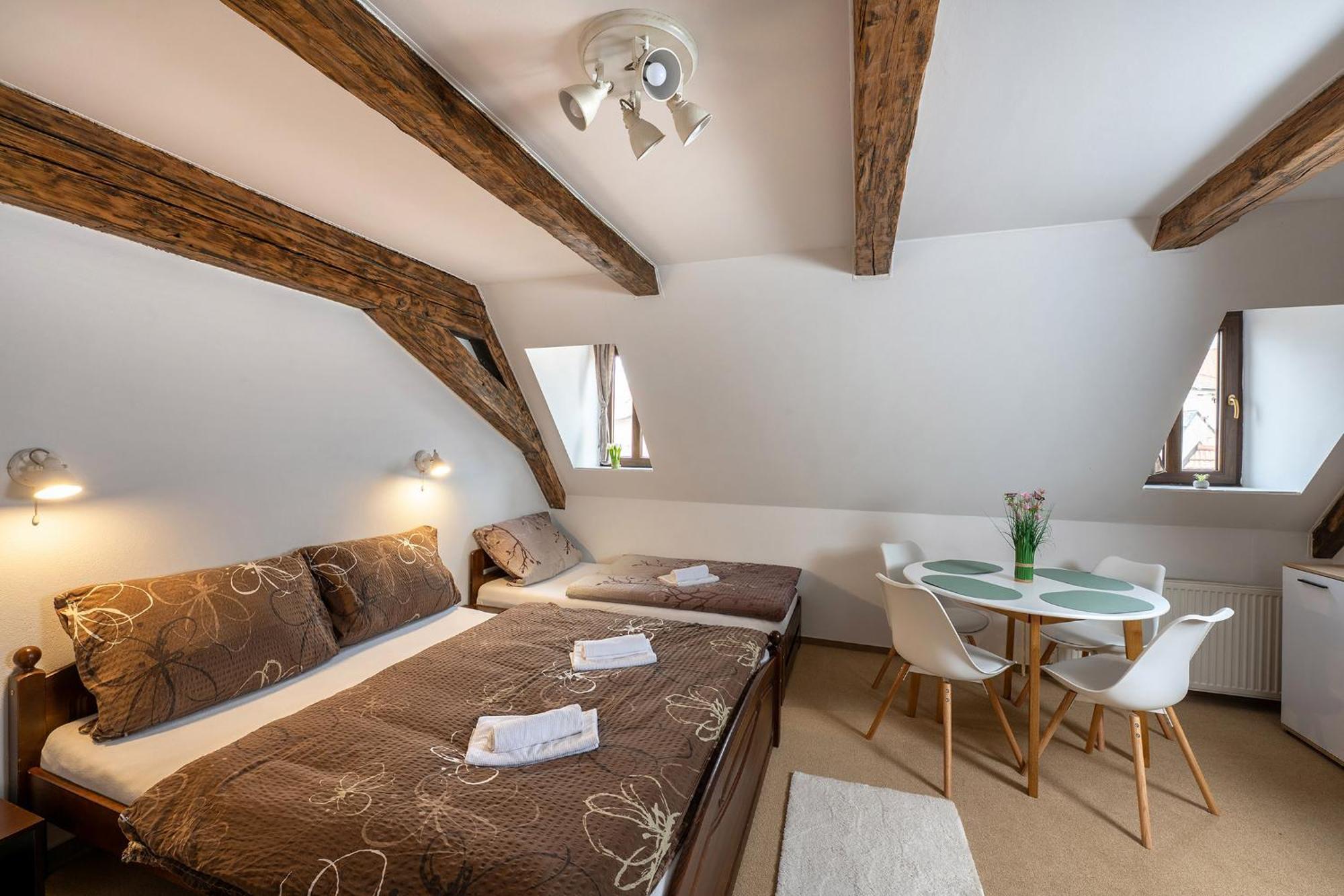 Rodinny Hotel Myslivna Třeboň Εξωτερικό φωτογραφία